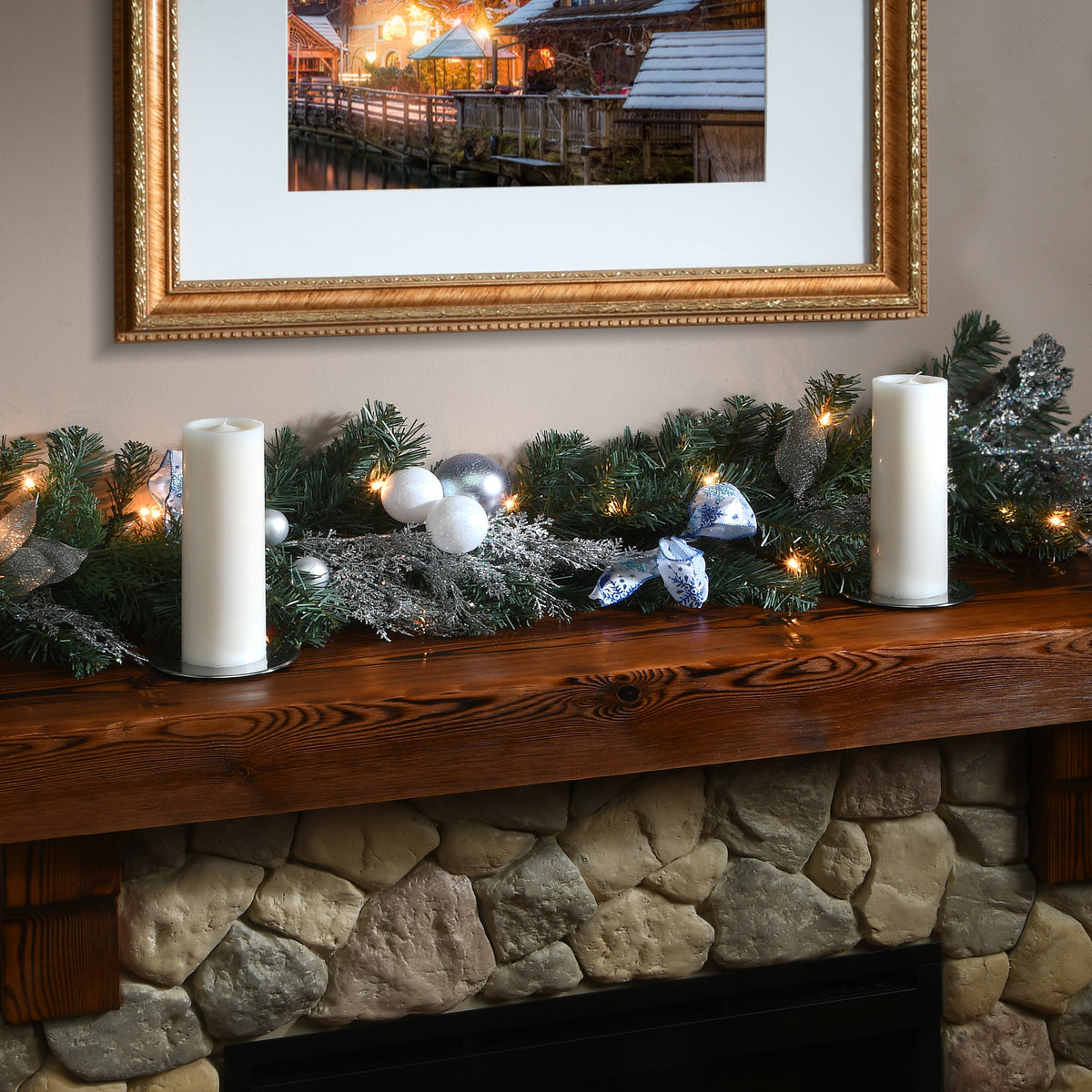 2.7m Pre Lit Ribbon and Bauble Garland, 184 Tips