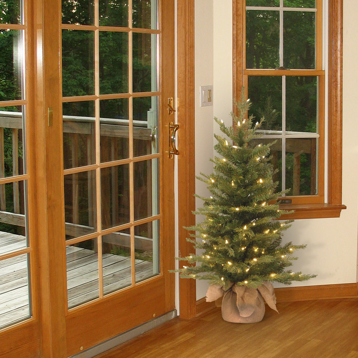 3ft Pre Lit Realistic Spruce Christmas Tree, Clear Lights